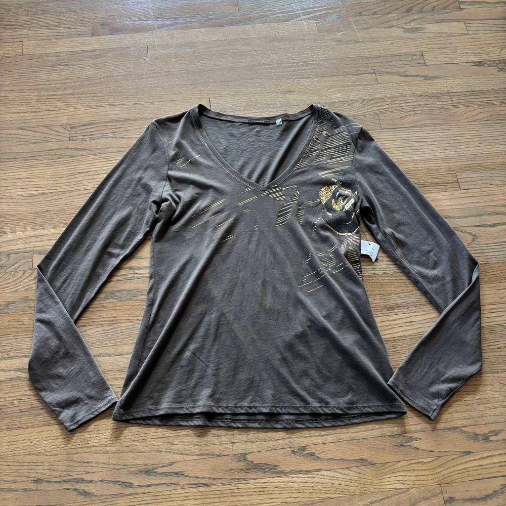 Tahari Bally Long Sleeve V-Neck Graphic Tee Briar Brown Metallic Rose MR96E500 M